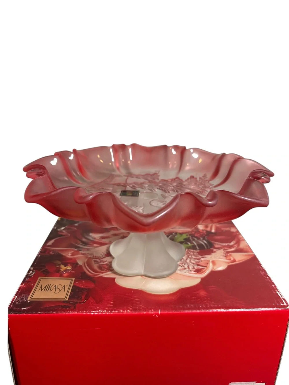 New Mikasa Christmas Story Berry Footed Bon Bon Tray